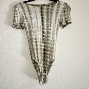 Princess Polly xx Jackie tie dye bodysuit 🔥 NWT 🔥 Size 2